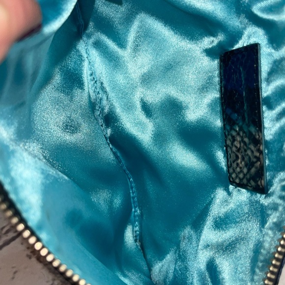 Express snake skin wristlet - Picture 3 of 4